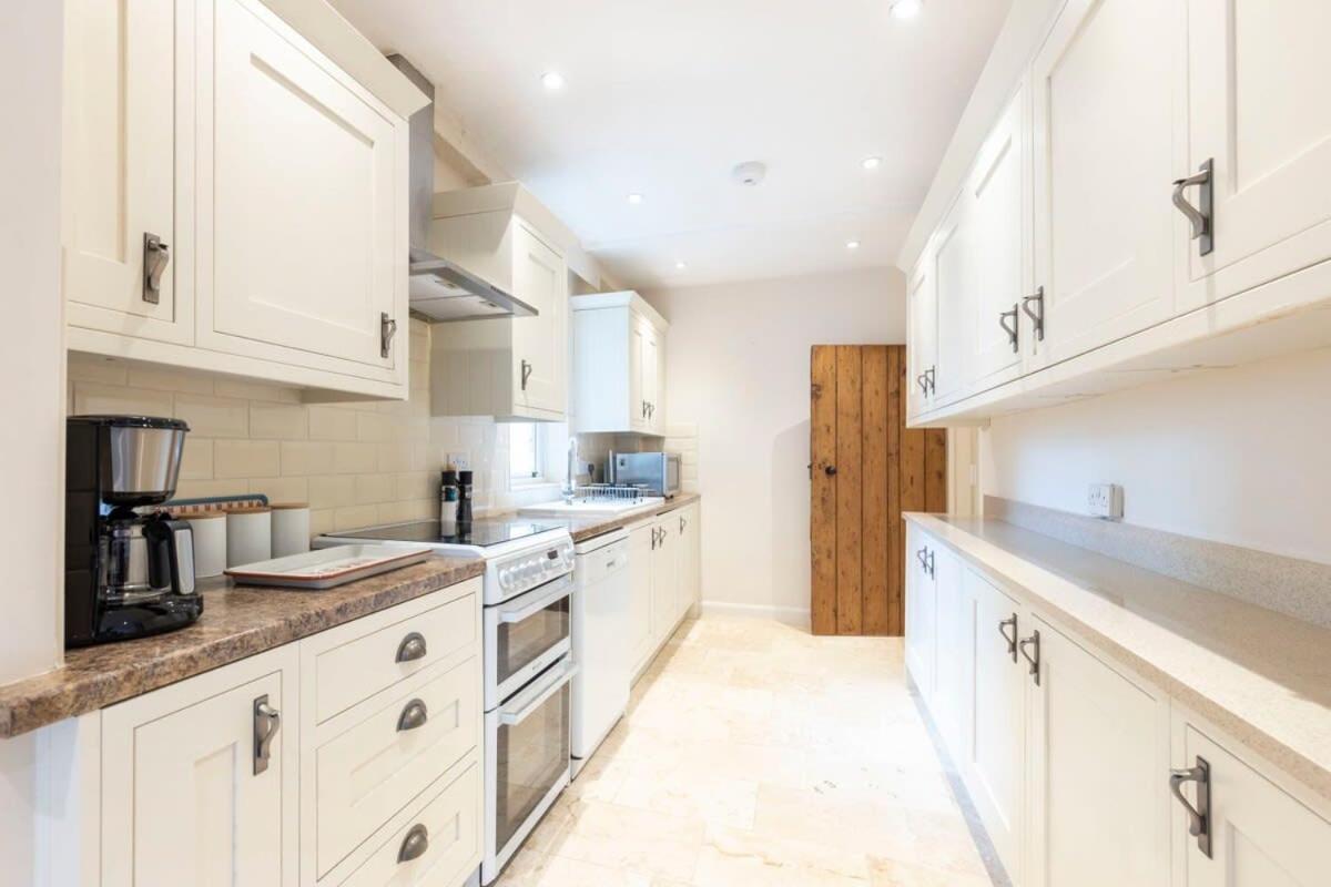 Independence House Villa Oakham Bagian luar foto