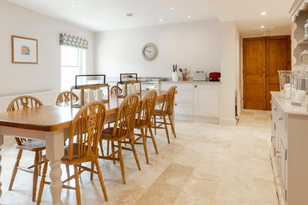 Independence House Villa Oakham Bagian luar foto