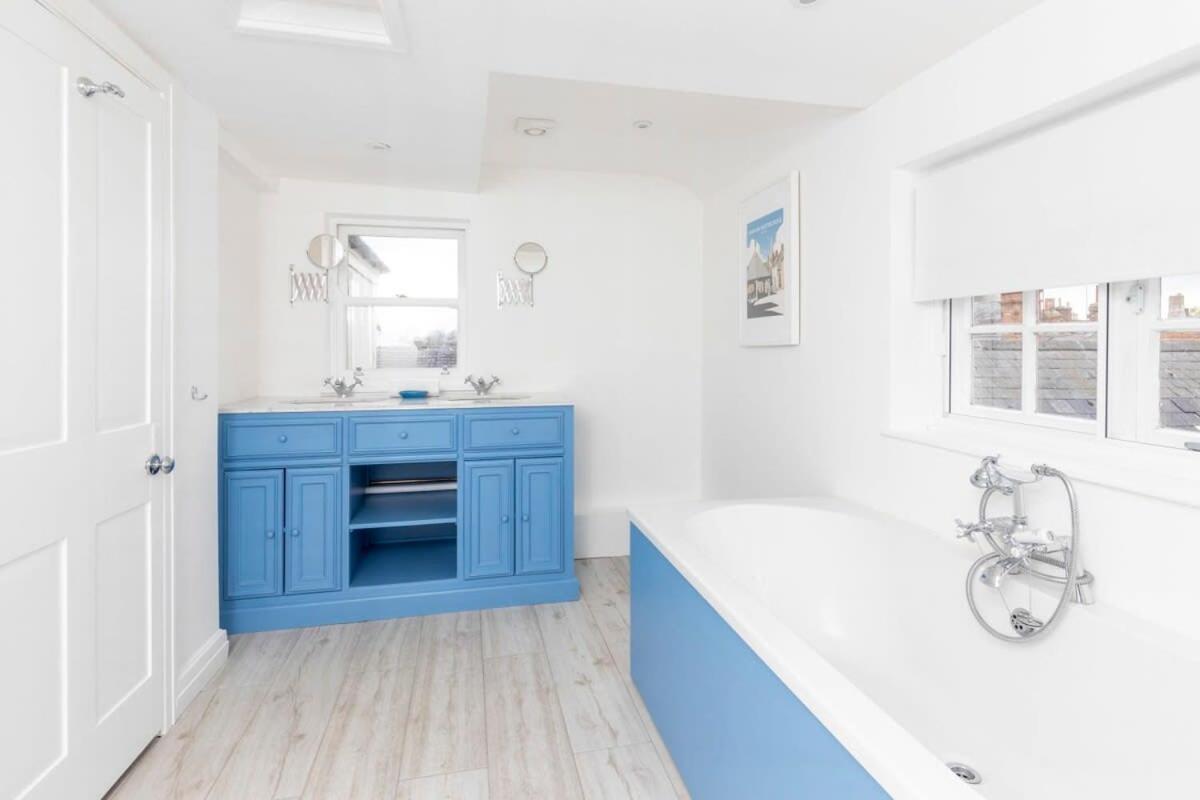 Independence House Villa Oakham Bagian luar foto